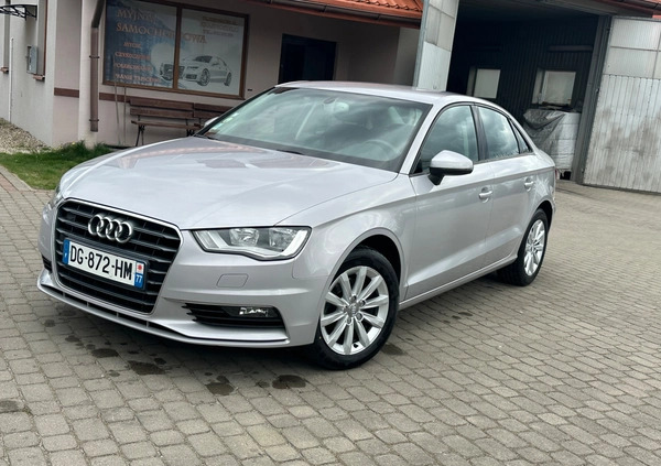 Audi A3 cena 49900 przebieg: 169555, rok produkcji 2015 z Ostrołęka małe 172